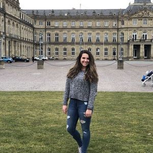 Meet your Posher, Rachel